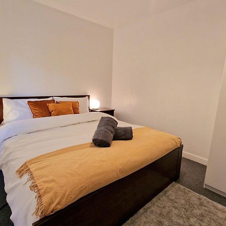 Millmead Apartment In Central Guildford With Parking المظهر الخارجي الصورة