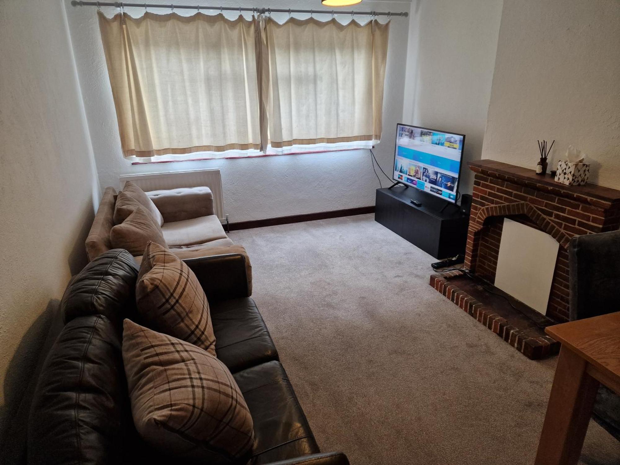 Millmead Apartment In Central Guildford With Parking المظهر الخارجي الصورة